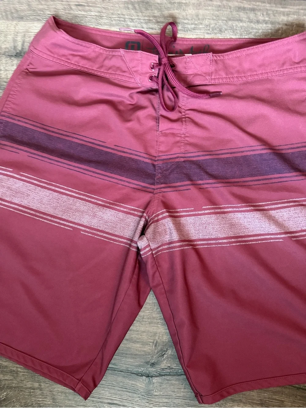 Travis Mathew men’s board shorts
